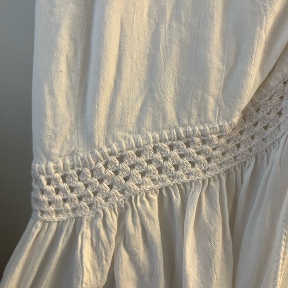 INDAH White Dress - Picture 12 of 15